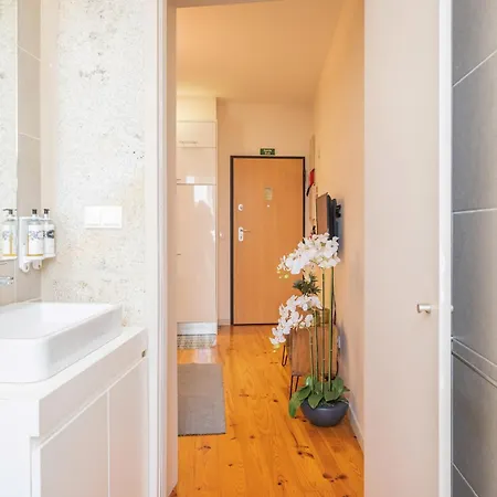 Lovely Charm House Downtown Near Metro With Ac Apartment *
