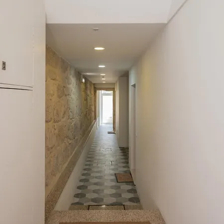 Apartment Lovely Charm House Downtown Near Metro With Ac