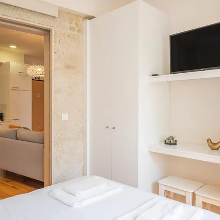 Lovely Charm House Downtown Near Metro With Ac Apartment Porto