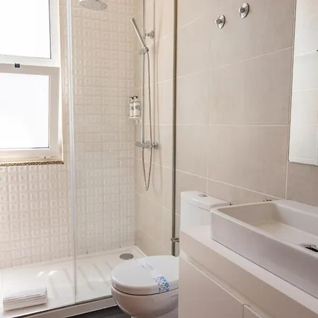 Lovely Charm House Downtown Near Metro With Ac Apartment