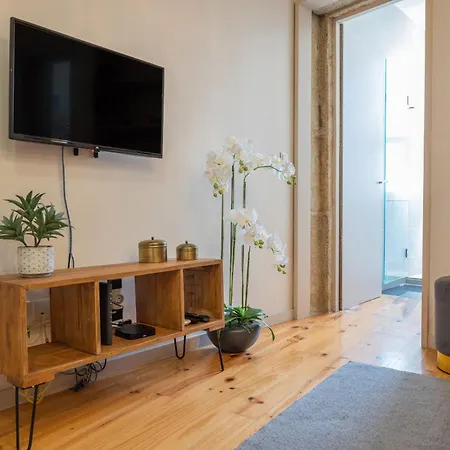 Lovely Charm House Downtown Near Metro With Ac Apartment